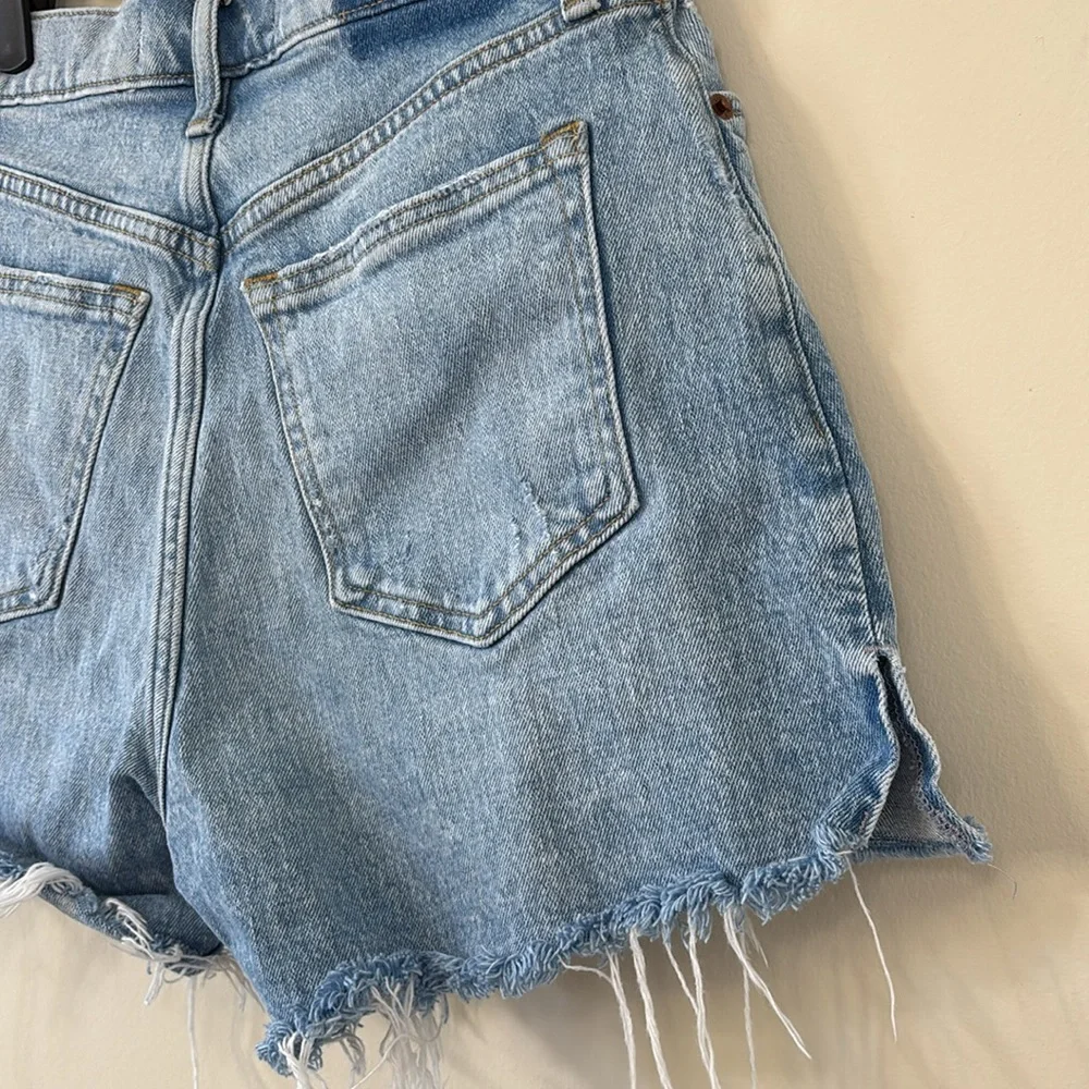 Abercrombie & Fitch The 4” Mom Short Curve Love High Rise Size 25 - Picture 6 of 8